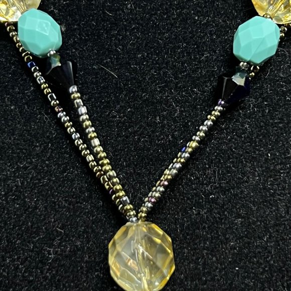 Vintage Lia Sophia Gold Tone Double Strand Jadeite And Seed Bead Necklace (2578) - Picture 4 of 6